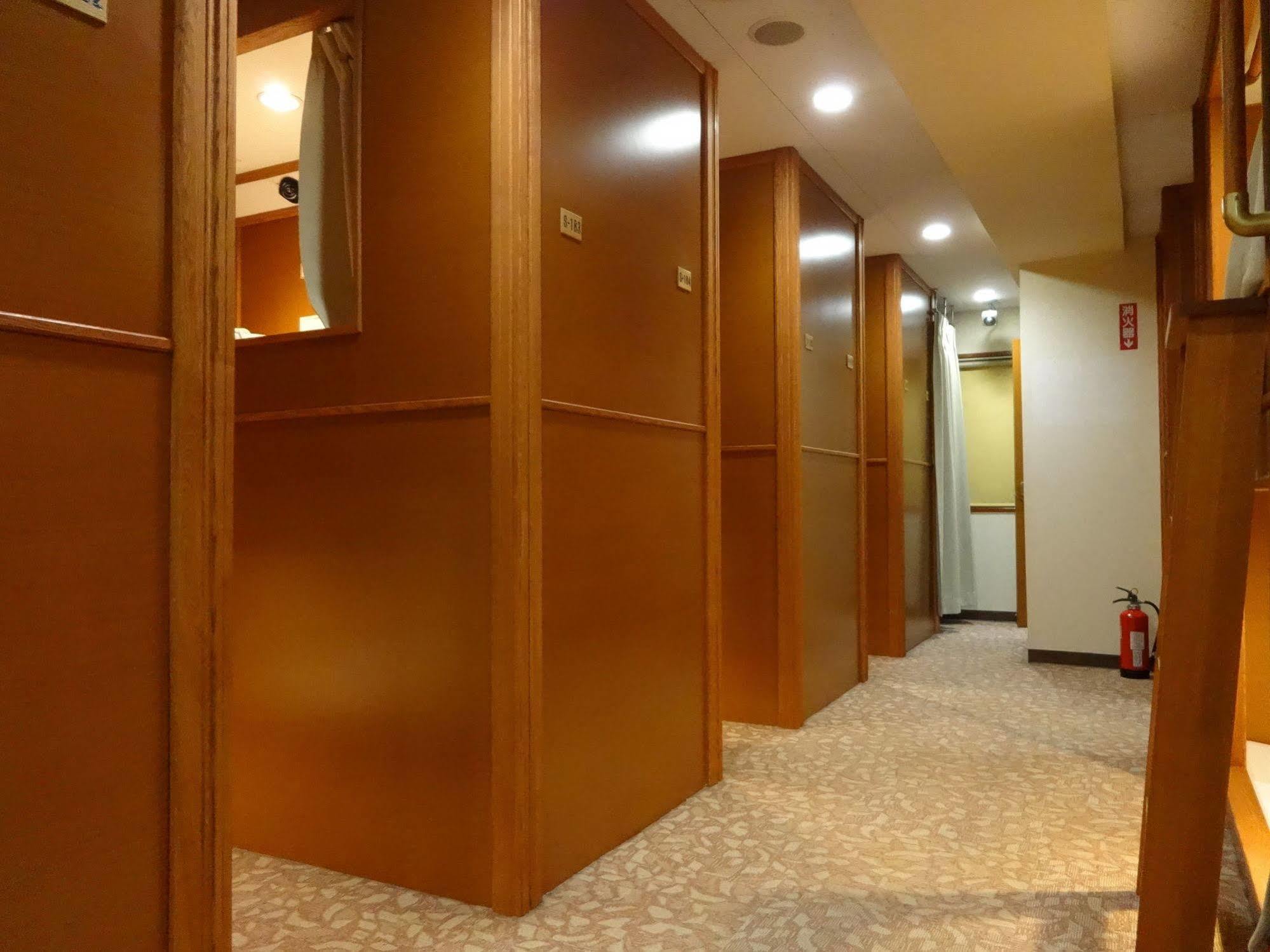 Hotel cápsula President *